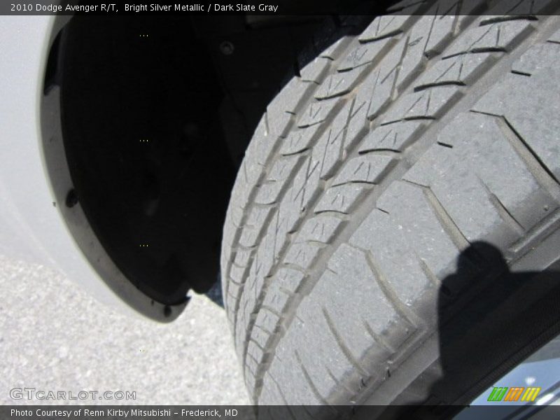 Bright Silver Metallic / Dark Slate Gray 2010 Dodge Avenger R/T