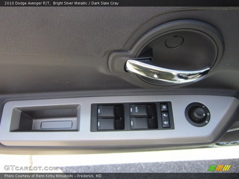 Bright Silver Metallic / Dark Slate Gray 2010 Dodge Avenger R/T