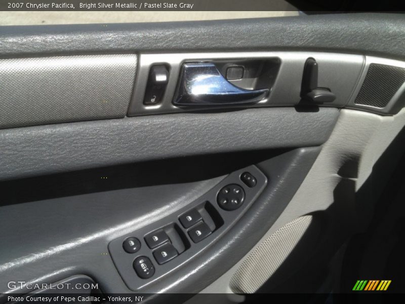 Bright Silver Metallic / Pastel Slate Gray 2007 Chrysler Pacifica