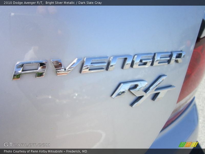 Bright Silver Metallic / Dark Slate Gray 2010 Dodge Avenger R/T