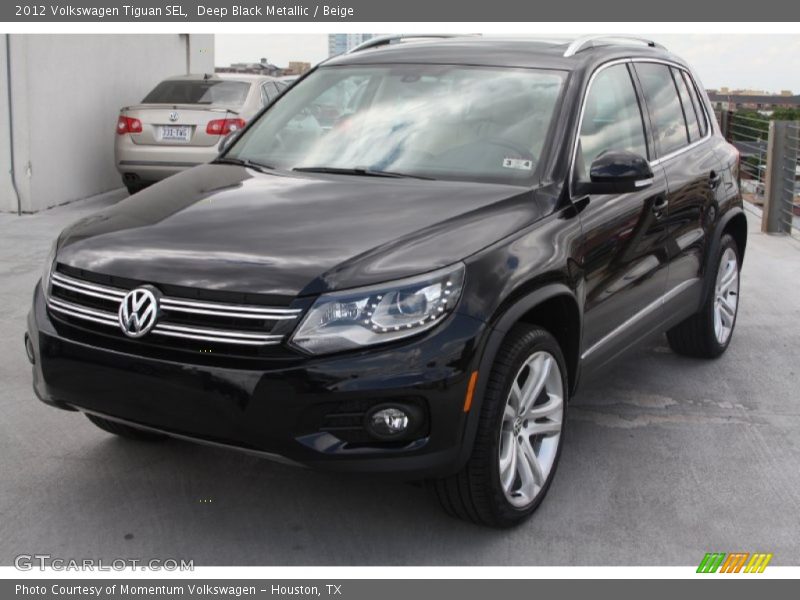 Deep Black Metallic / Beige 2012 Volkswagen Tiguan SEL