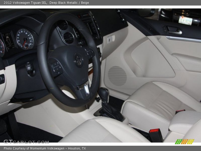 Deep Black Metallic / Beige 2012 Volkswagen Tiguan SEL