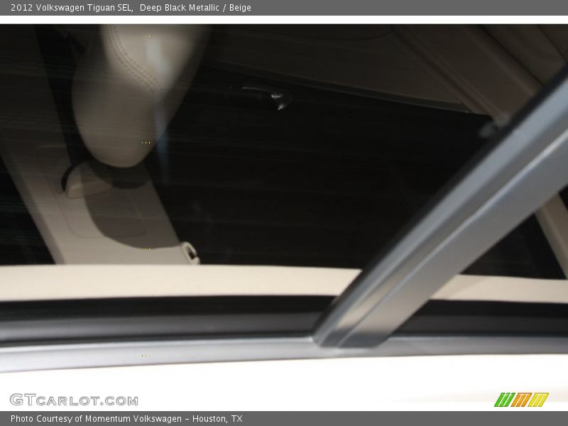 Deep Black Metallic / Beige 2012 Volkswagen Tiguan SEL