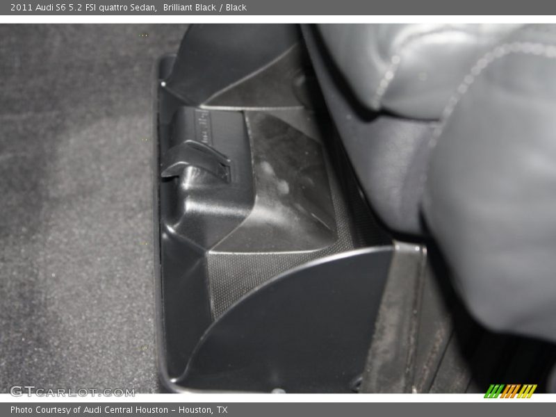 Brilliant Black / Black 2011 Audi S6 5.2 FSI quattro Sedan