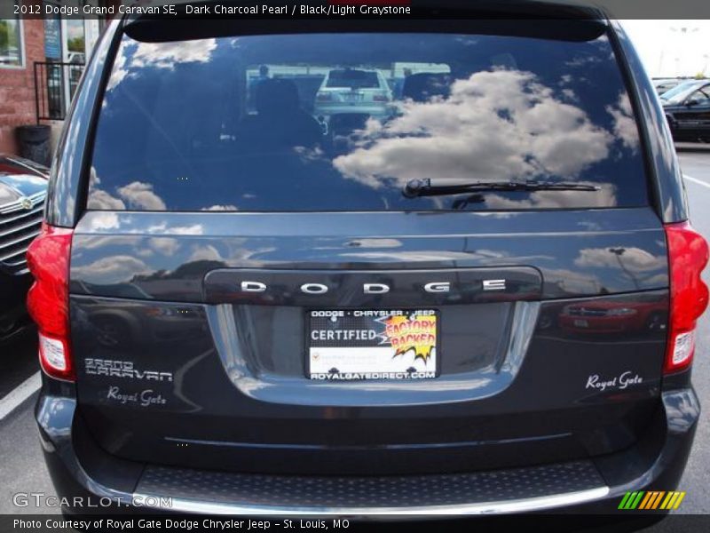 Dark Charcoal Pearl / Black/Light Graystone 2012 Dodge Grand Caravan SE