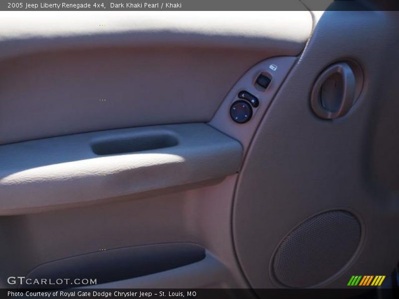 Dark Khaki Pearl / Khaki 2005 Jeep Liberty Renegade 4x4