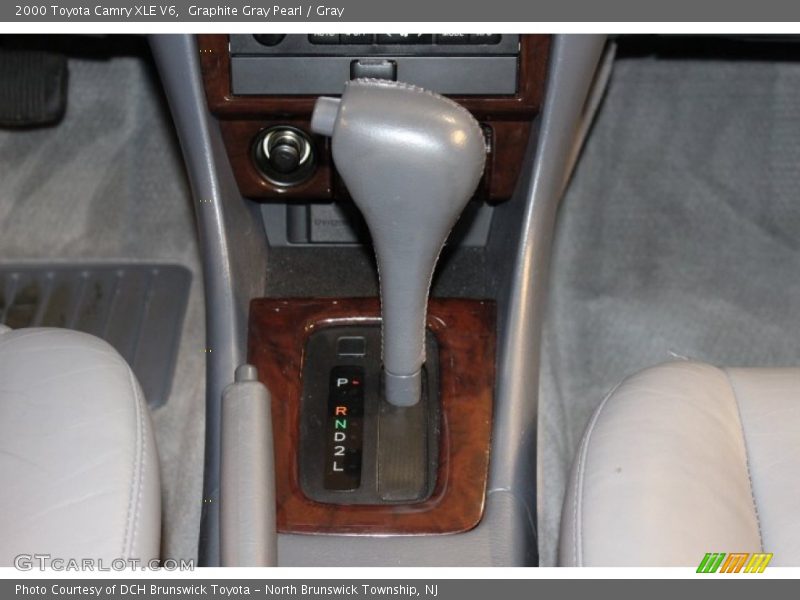 Graphite Gray Pearl / Gray 2000 Toyota Camry XLE V6