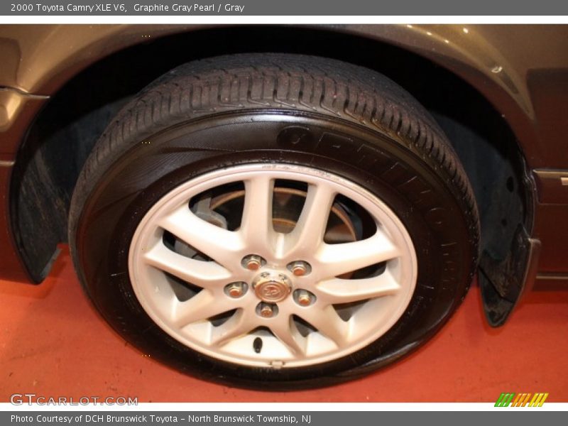 Graphite Gray Pearl / Gray 2000 Toyota Camry XLE V6