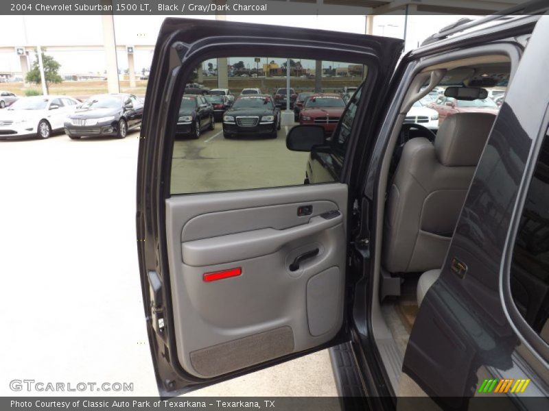Black / Gray/Dark Charcoal 2004 Chevrolet Suburban 1500 LT