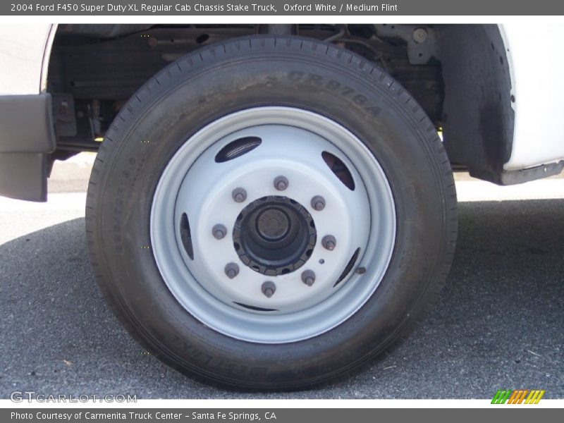 Oxford White / Medium Flint 2004 Ford F450 Super Duty XL Regular Cab Chassis Stake Truck