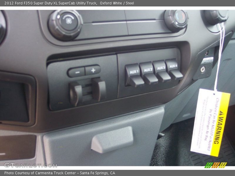 Oxford White / Steel 2012 Ford F350 Super Duty XL SuperCab Utility Truck