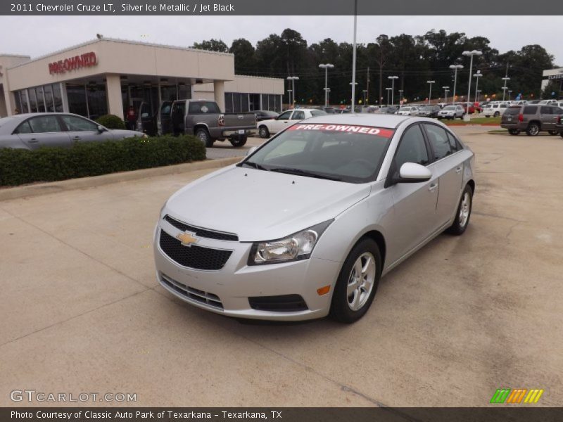 Silver Ice Metallic / Jet Black 2011 Chevrolet Cruze LT