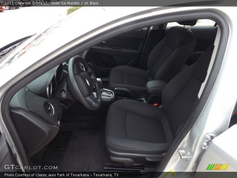 Silver Ice Metallic / Jet Black 2011 Chevrolet Cruze LT