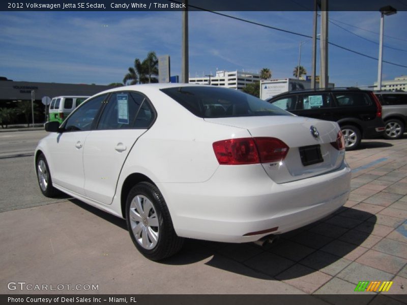 Candy White / Titan Black 2012 Volkswagen Jetta SE Sedan