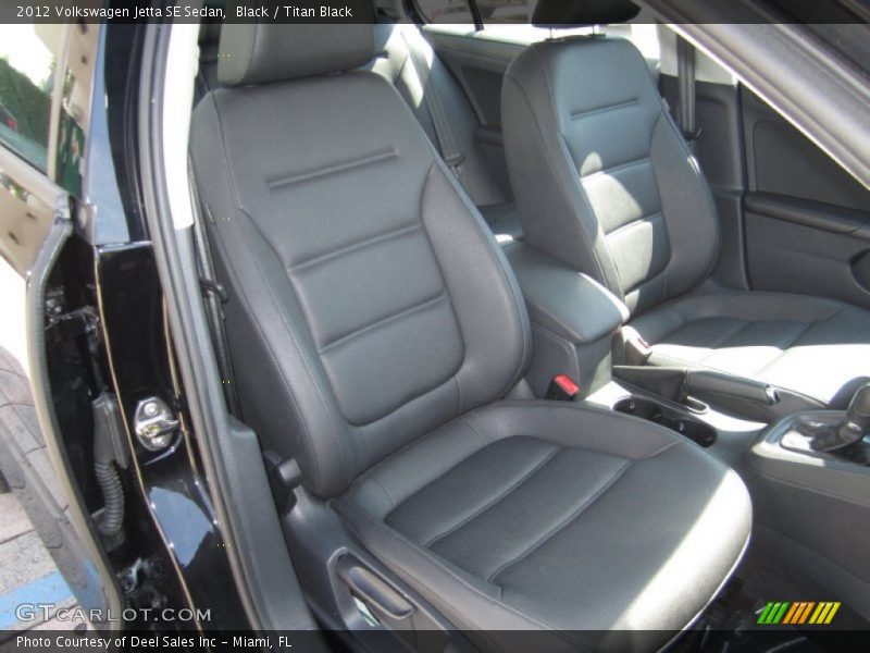 Black / Titan Black 2012 Volkswagen Jetta SE Sedan