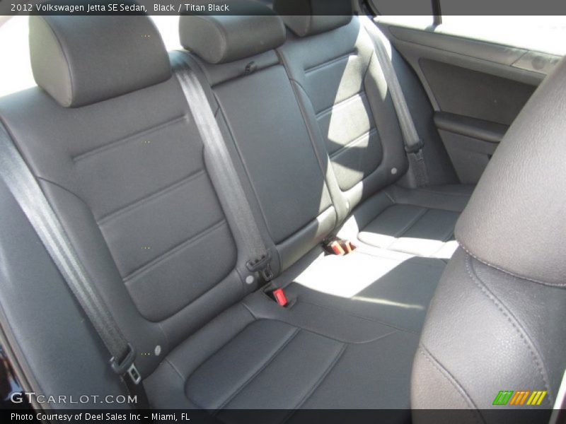 Black / Titan Black 2012 Volkswagen Jetta SE Sedan
