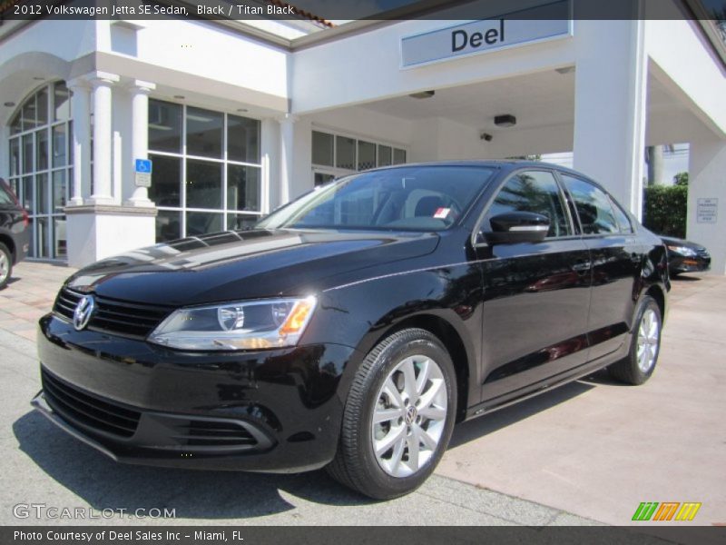 Black / Titan Black 2012 Volkswagen Jetta SE Sedan