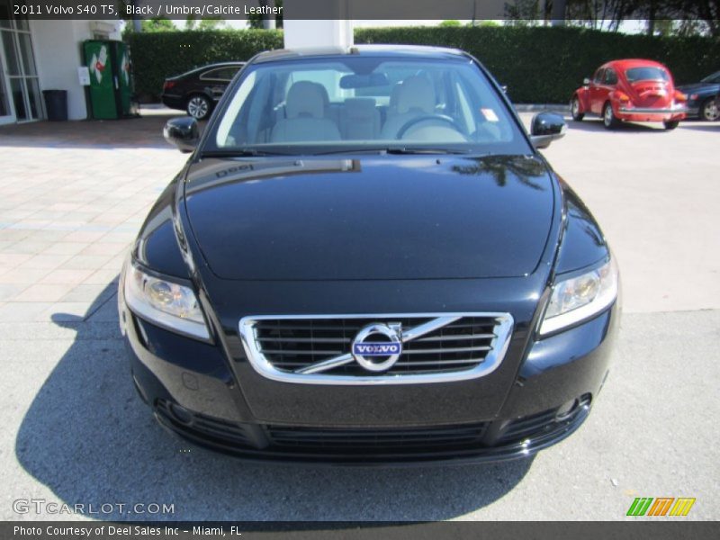 Black / Umbra/Calcite Leather 2011 Volvo S40 T5
