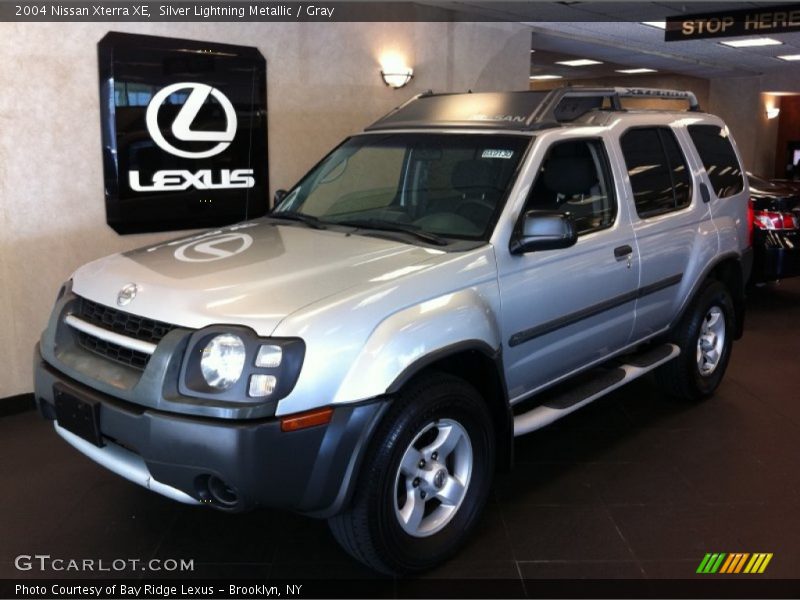 Silver Lightning Metallic / Gray 2004 Nissan Xterra XE