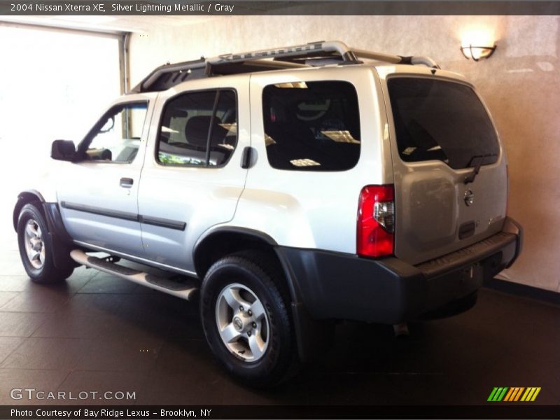Silver Lightning Metallic / Gray 2004 Nissan Xterra XE