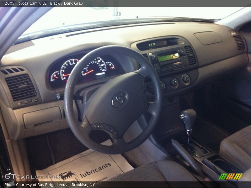 Black / Dark Gray 2005 Toyota Camry LE