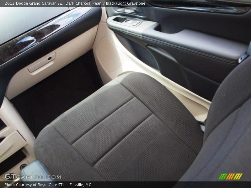 Dark Charcoal Pearl / Black/Light Graystone 2012 Dodge Grand Caravan SE