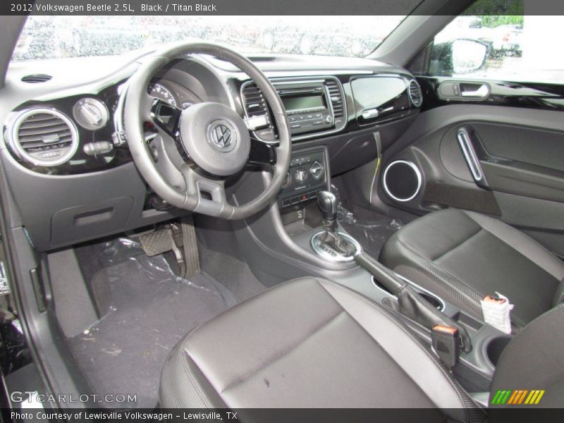 Black / Titan Black 2012 Volkswagen Beetle 2.5L
