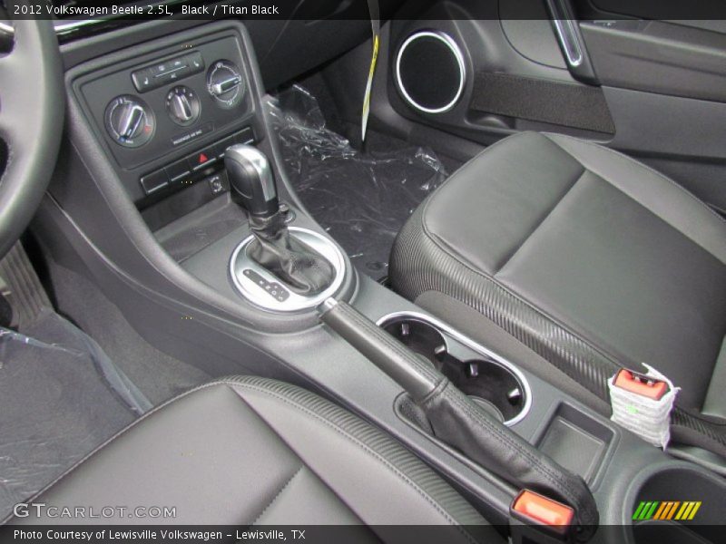 Black / Titan Black 2012 Volkswagen Beetle 2.5L