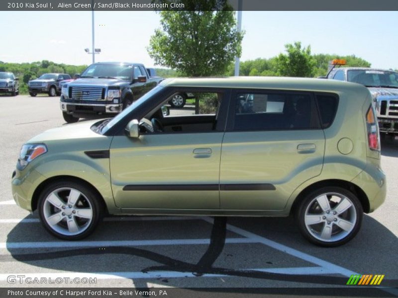 Alien Green / Sand/Black Houndstooth Cloth 2010 Kia Soul !