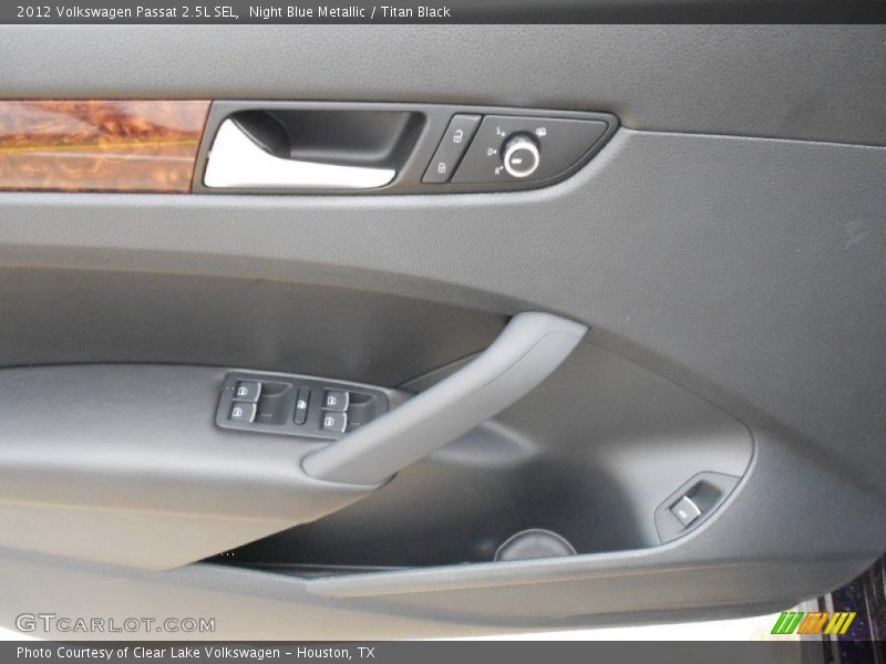 Night Blue Metallic / Titan Black 2012 Volkswagen Passat 2.5L SEL
