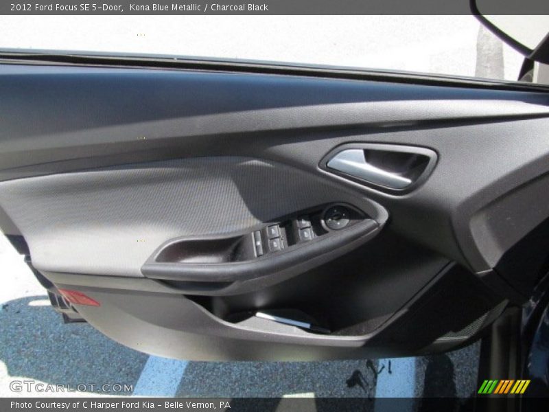 Kona Blue Metallic / Charcoal Black 2012 Ford Focus SE 5-Door
