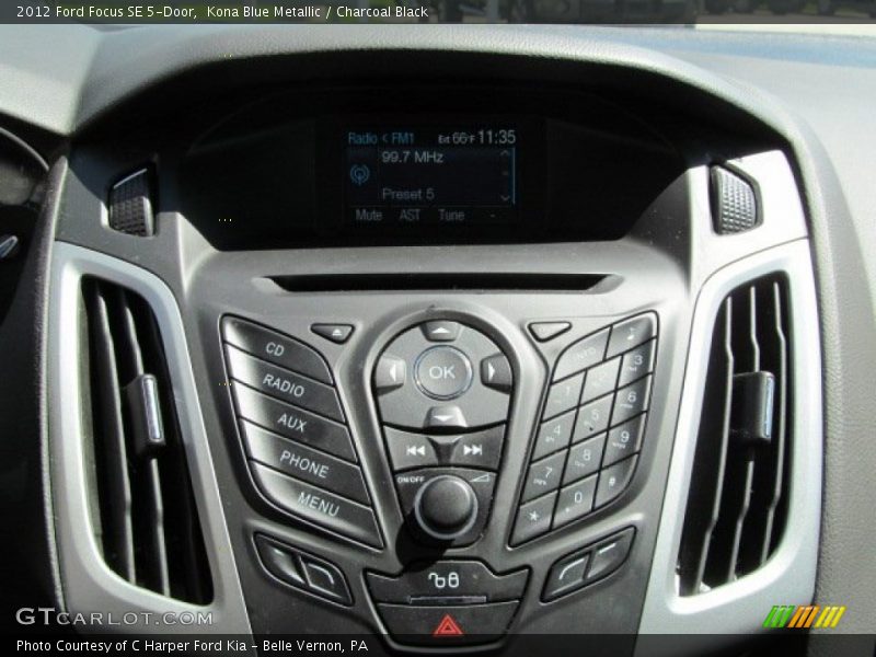 Kona Blue Metallic / Charcoal Black 2012 Ford Focus SE 5-Door