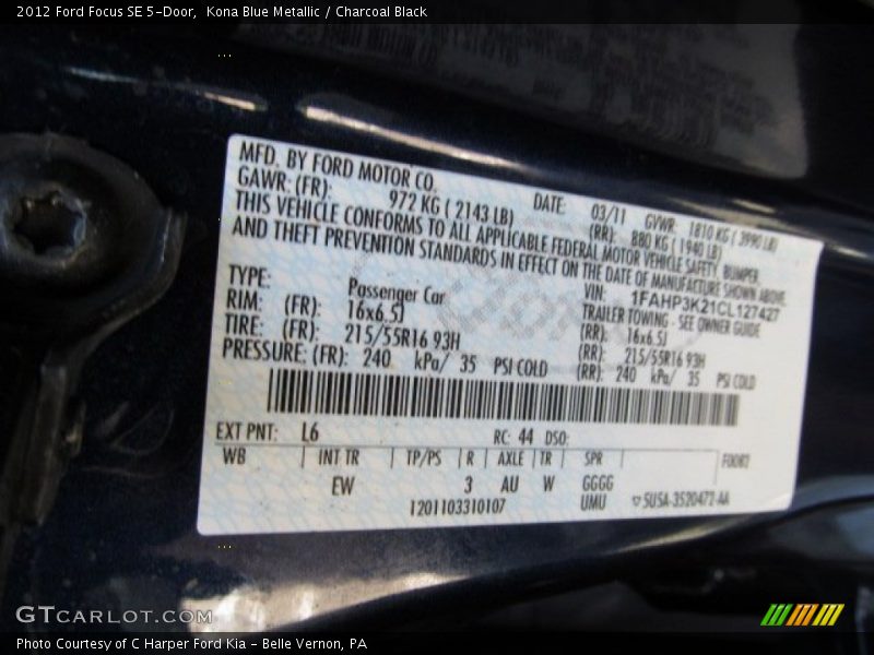Kona Blue Metallic / Charcoal Black 2012 Ford Focus SE 5-Door