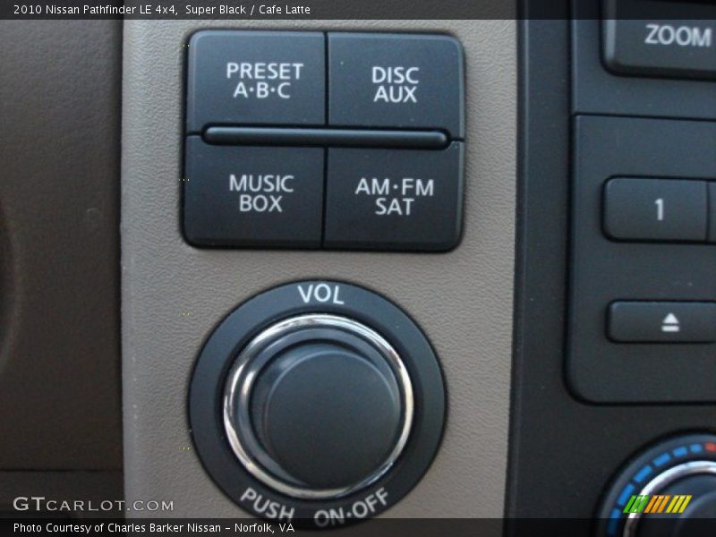 Super Black / Cafe Latte 2010 Nissan Pathfinder LE 4x4
