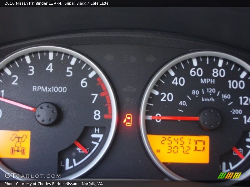 Super Black / Cafe Latte 2010 Nissan Pathfinder LE 4x4