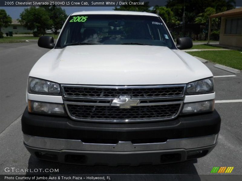 Summit White / Dark Charcoal 2005 Chevrolet Silverado 2500HD LS Crew Cab