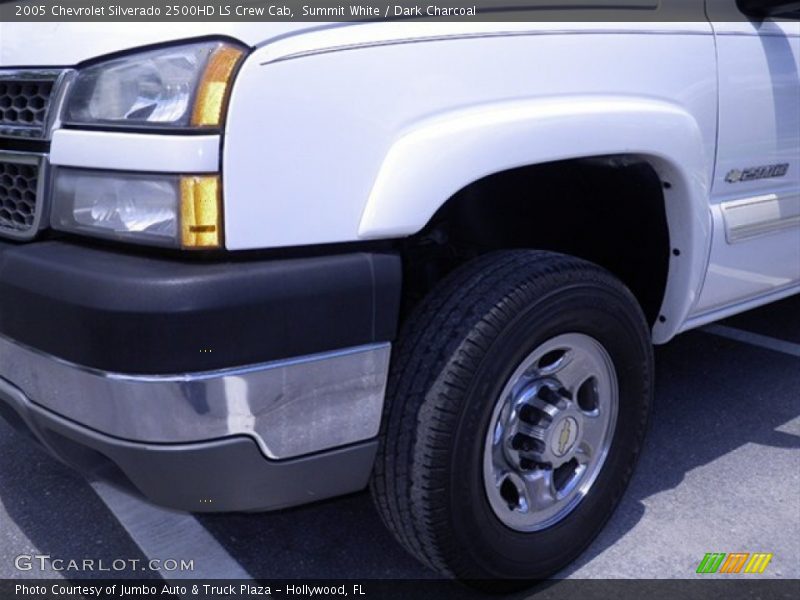 Summit White / Dark Charcoal 2005 Chevrolet Silverado 2500HD LS Crew Cab