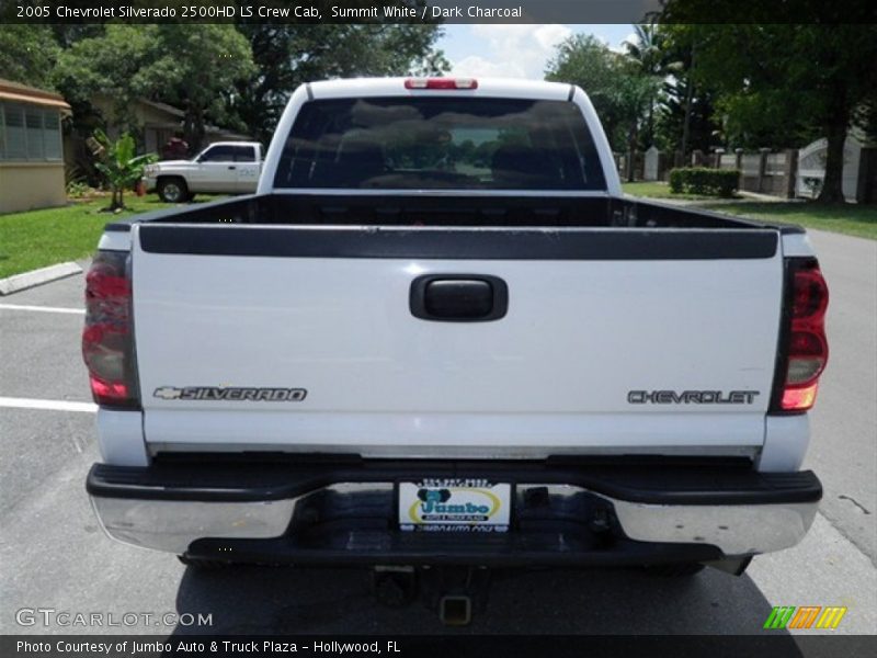 Summit White / Dark Charcoal 2005 Chevrolet Silverado 2500HD LS Crew Cab