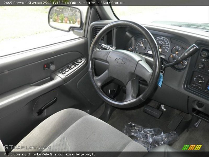 Summit White / Dark Charcoal 2005 Chevrolet Silverado 2500HD LS Crew Cab