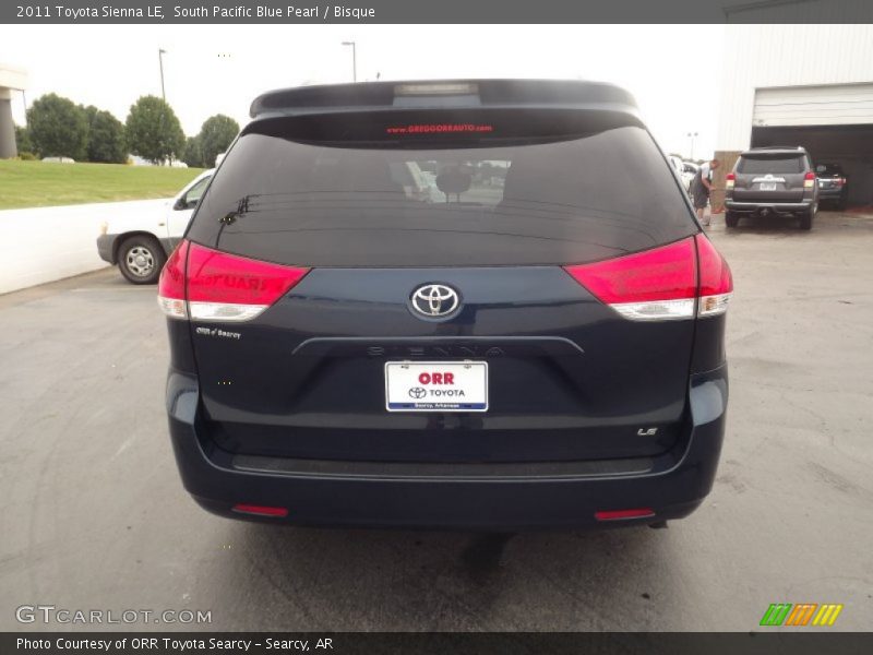 South Pacific Blue Pearl / Bisque 2011 Toyota Sienna LE