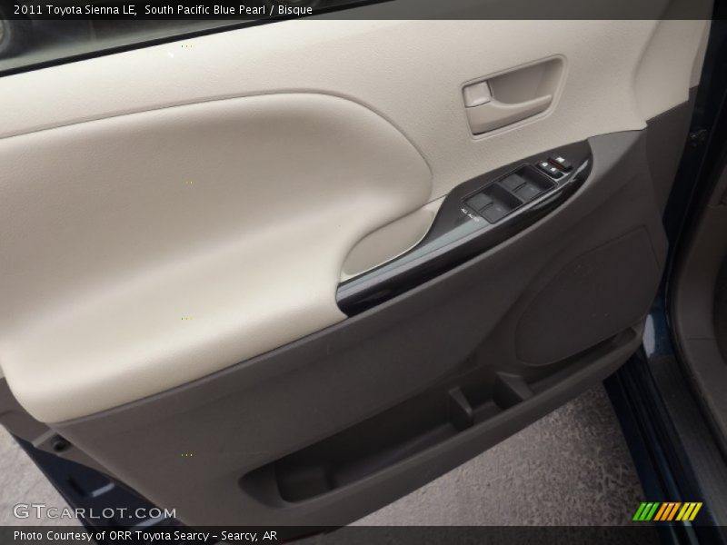 South Pacific Blue Pearl / Bisque 2011 Toyota Sienna LE