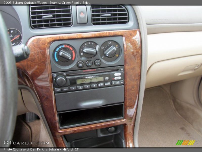 Seamist Green Pearl / Beige 2003 Subaru Outback Wagon