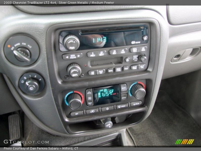 Silver Green Metallic / Medium Pewter 2003 Chevrolet TrailBlazer LTZ 4x4
