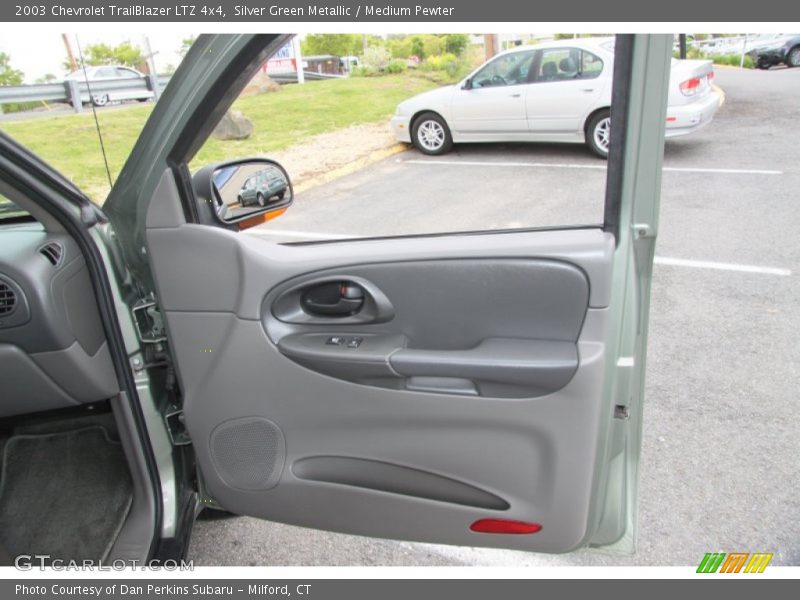 Silver Green Metallic / Medium Pewter 2003 Chevrolet TrailBlazer LTZ 4x4