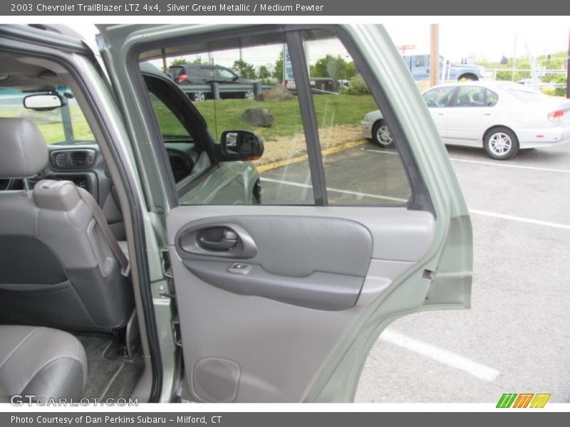 Silver Green Metallic / Medium Pewter 2003 Chevrolet TrailBlazer LTZ 4x4
