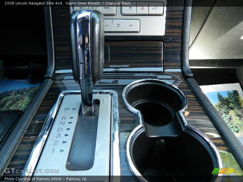 Vapor Silver Metallic / Charcoal Black 2008 Lincoln Navigator Elite 4x4