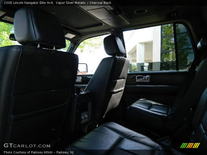 Vapor Silver Metallic / Charcoal Black 2008 Lincoln Navigator Elite 4x4