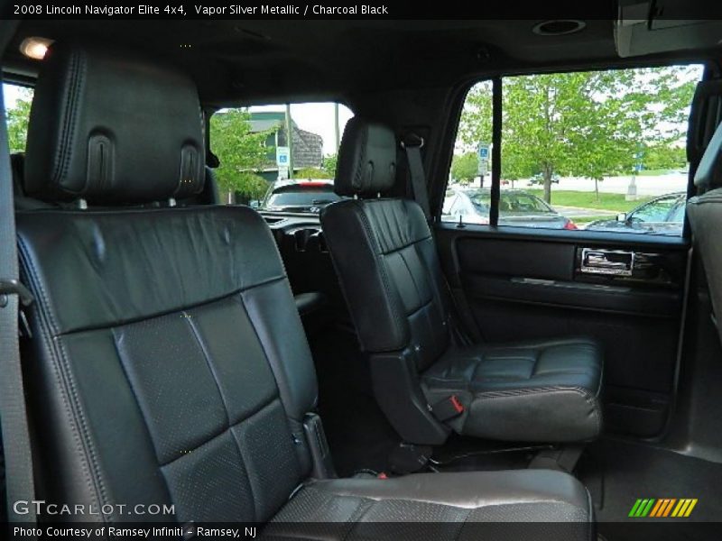Vapor Silver Metallic / Charcoal Black 2008 Lincoln Navigator Elite 4x4