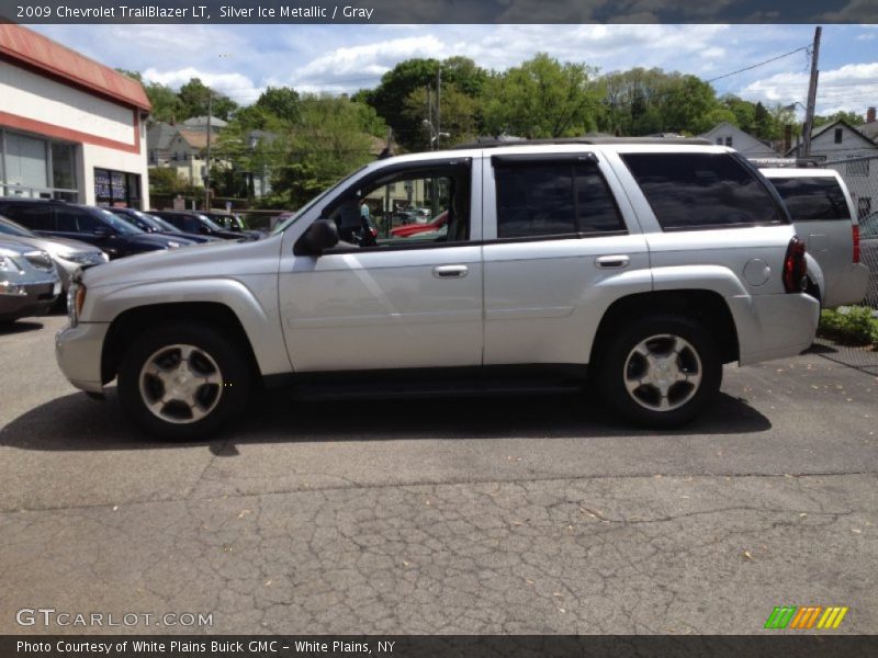 Silver Ice Metallic / Gray 2009 Chevrolet TrailBlazer LT