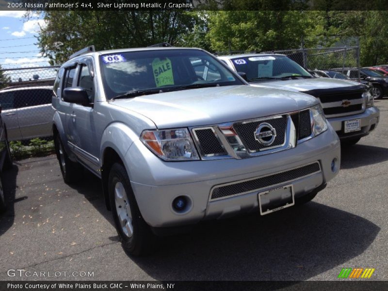 Silver Lightning Metallic / Graphite 2006 Nissan Pathfinder S 4x4